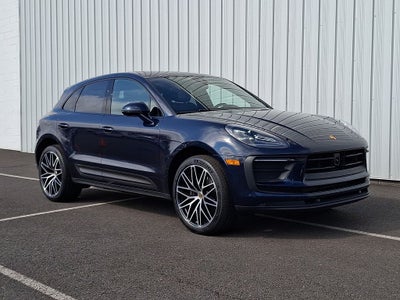 2023 Porsche Macan Base