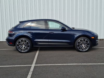 2023 Porsche Macan Base
