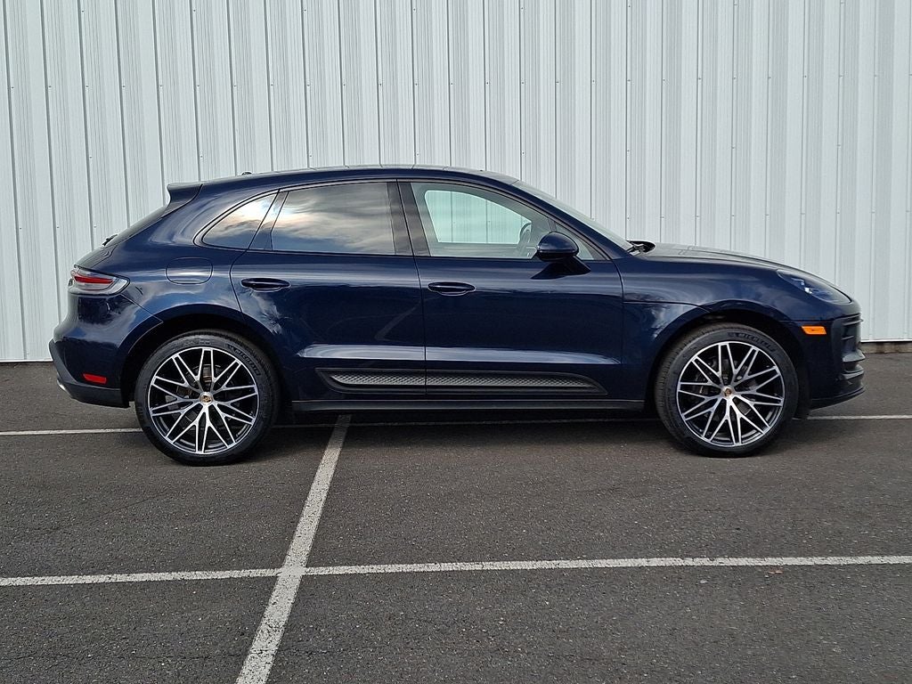 2023 Porsche Macan Base
