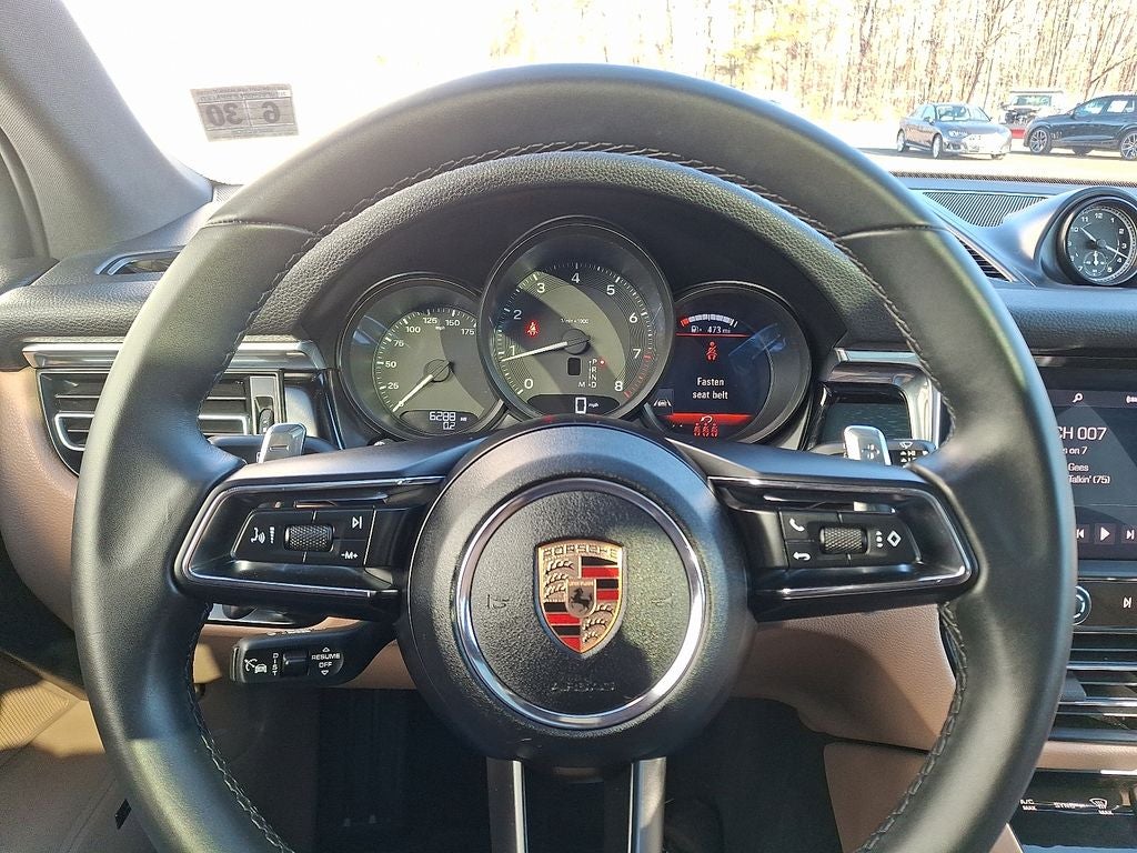 2025 Porsche Macan Base