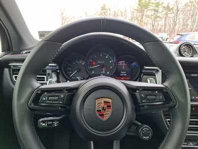 2025 Porsche Macan T