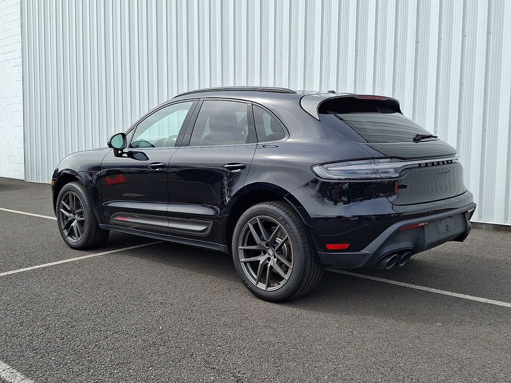 2025 Porsche Macan T