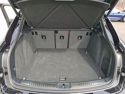 2025 Porsche Macan T