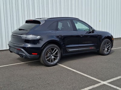 2025 Porsche Macan T