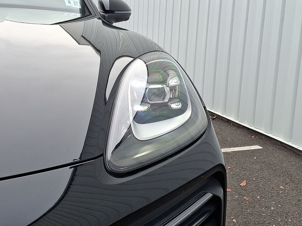 2023 Porsche Cayenne Platinum Edition