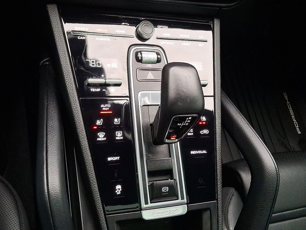 2023 Porsche Cayenne Platinum Edition