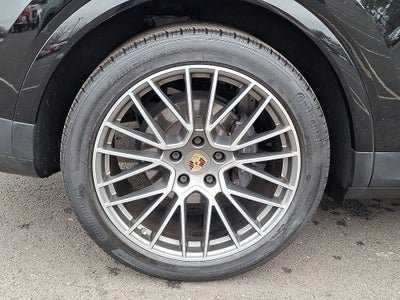 2022 Porsche Cayenne Platinum Edition