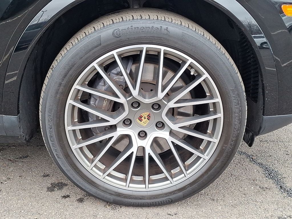 2022 Porsche Cayenne Platinum Edition