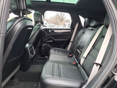 2022 Porsche Cayenne Platinum Edition