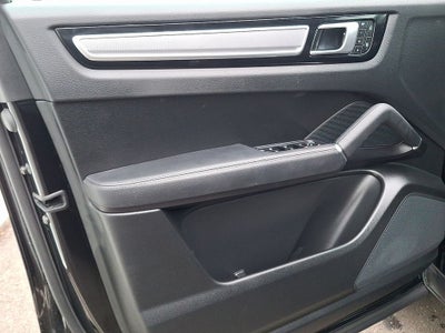 2022 Porsche Cayenne Platinum Edition