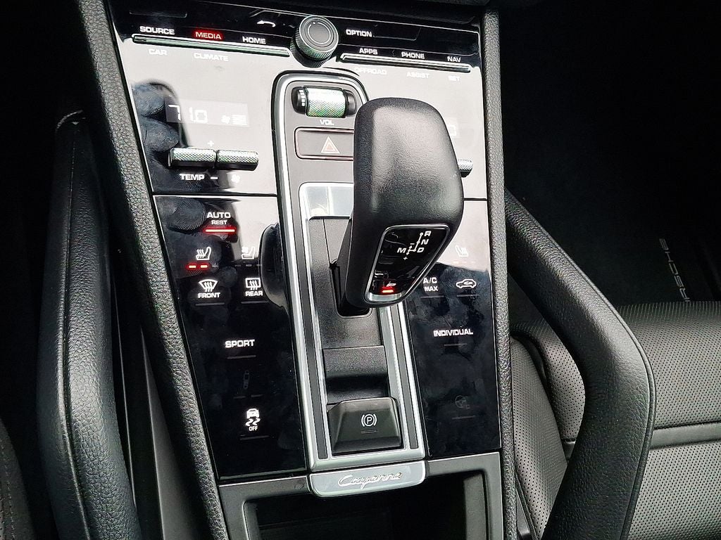 2022 Porsche Cayenne Platinum Edition