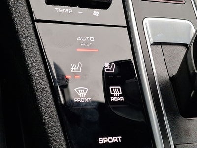 2022 Porsche Cayenne Platinum Edition