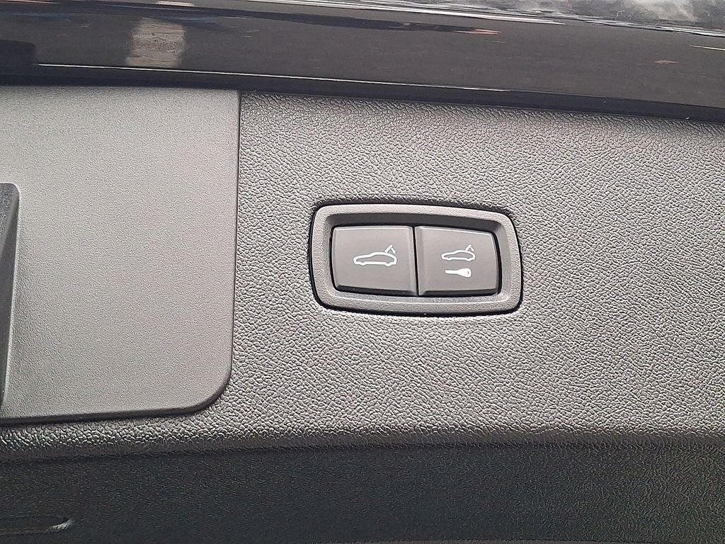 2022 Porsche Cayenne Platinum Edition