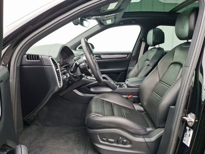 2022 Porsche Cayenne Platinum Edition