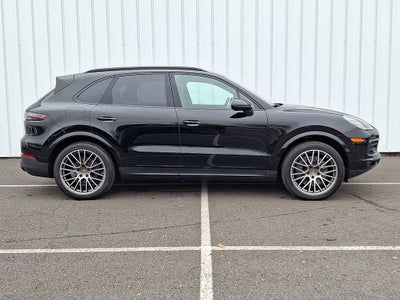 2022 Porsche Cayenne Platinum Edition