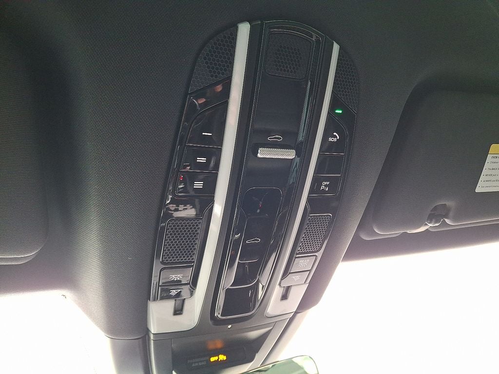 2023 Porsche Cayenne Base