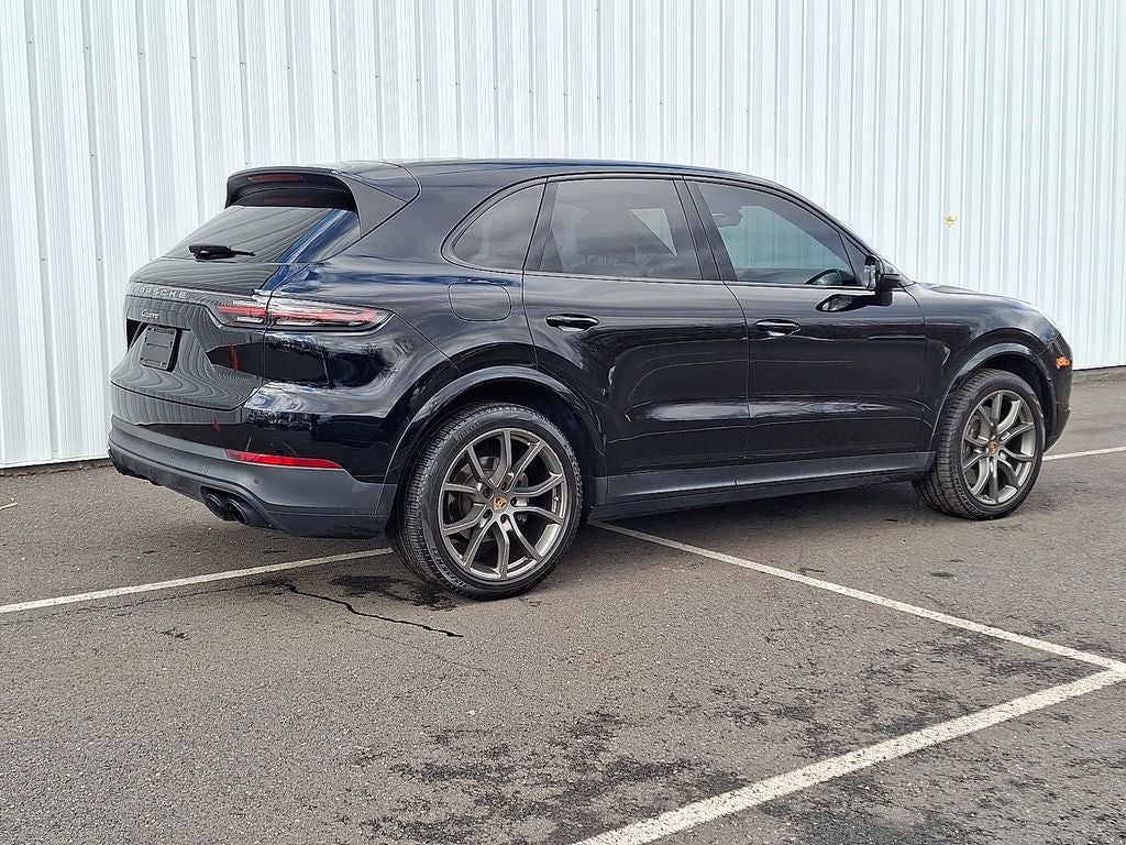 2023 Porsche Cayenne Base