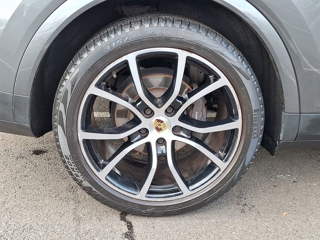 2023 Porsche Cayenne Base