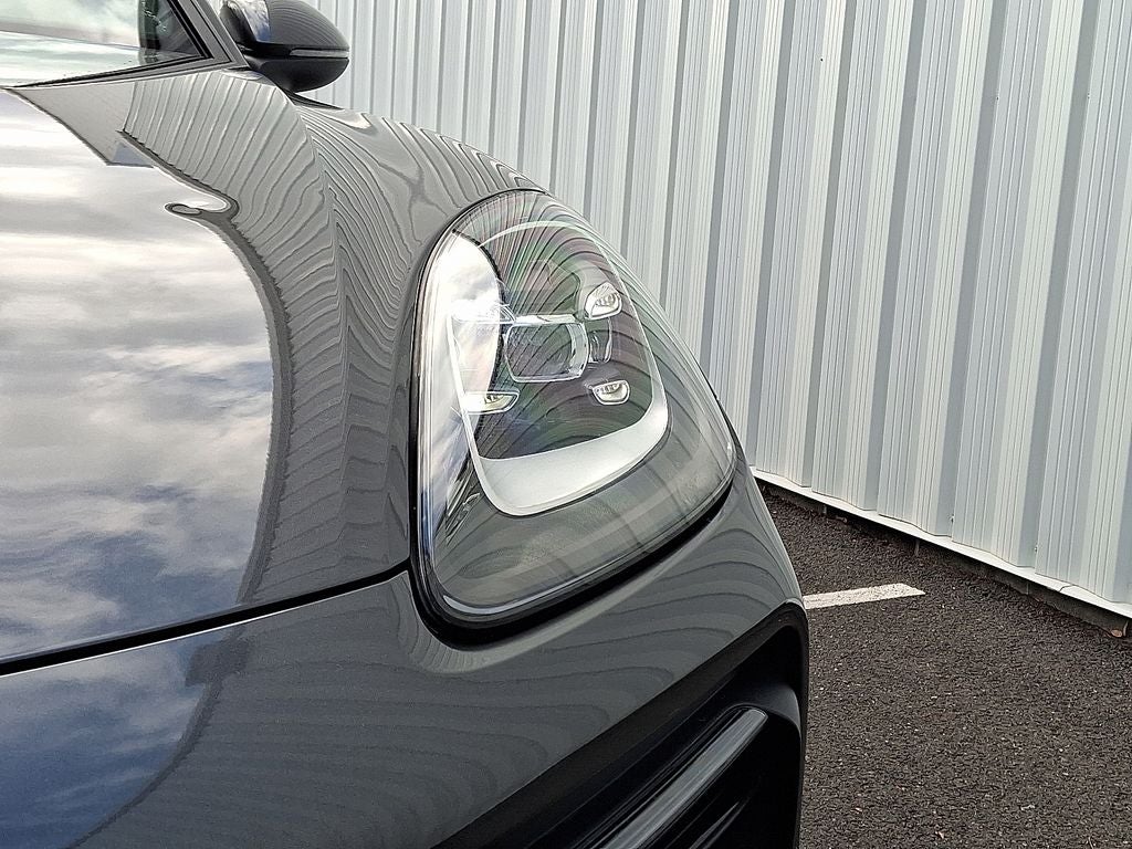 2023 Porsche Cayenne Base