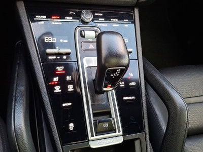 2023 Porsche Cayenne Base