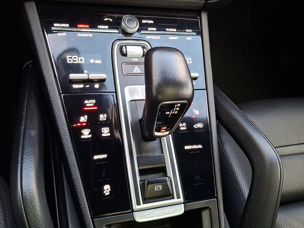 2023 Porsche Cayenne Base