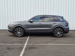 2023 Porsche Cayenne Base