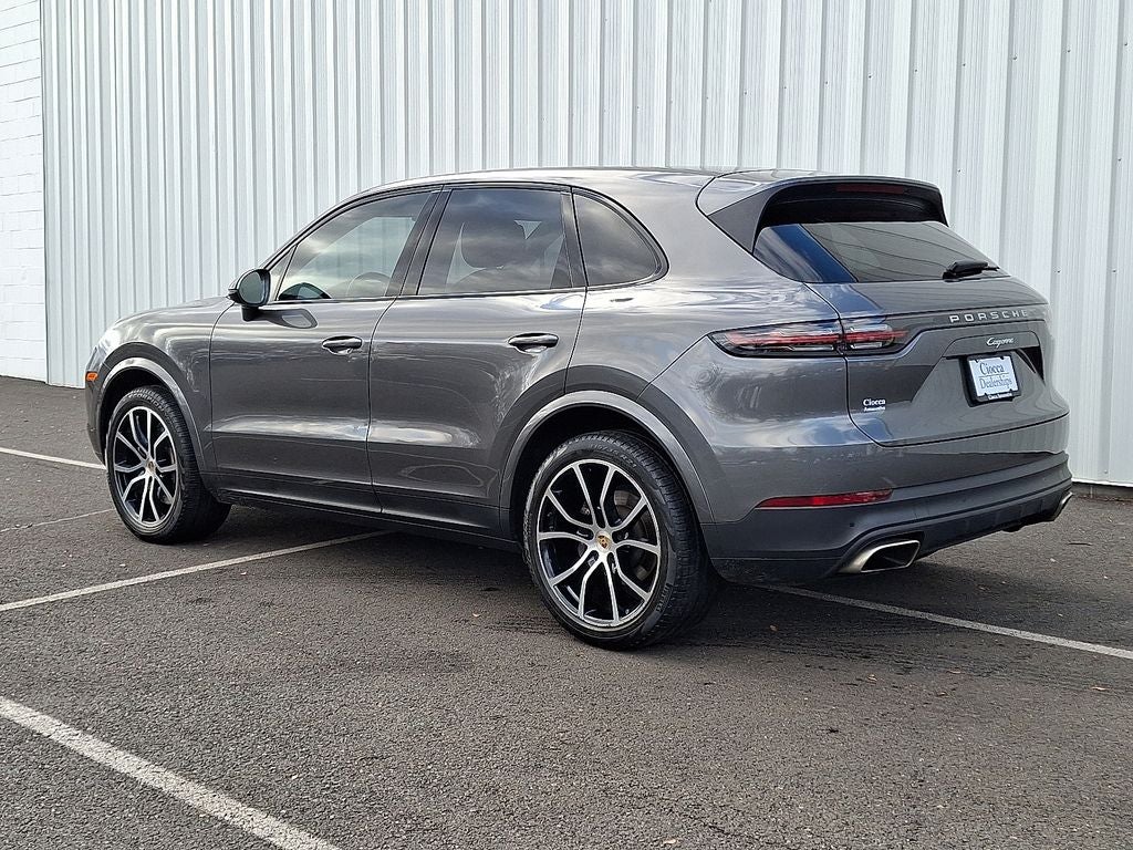 2023 Porsche Cayenne Base