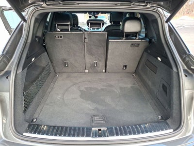 2023 Porsche Cayenne Base