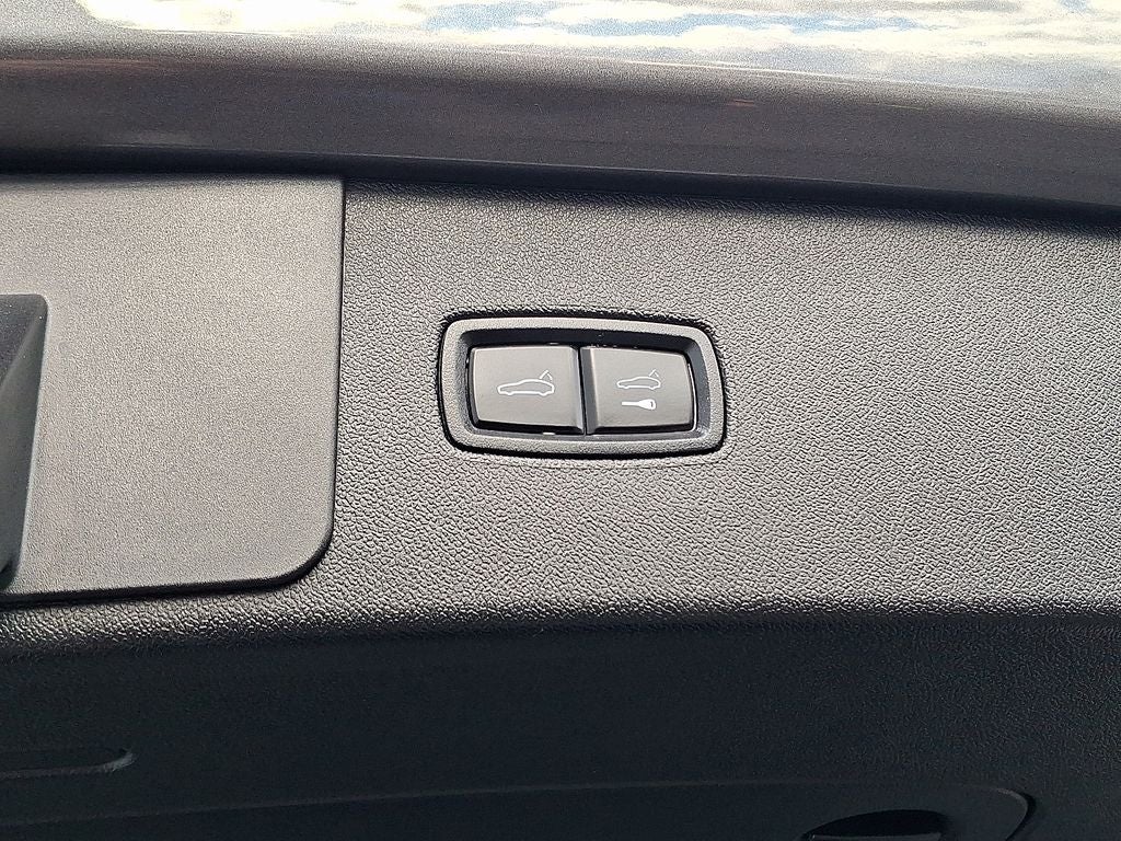 2023 Porsche Cayenne Base