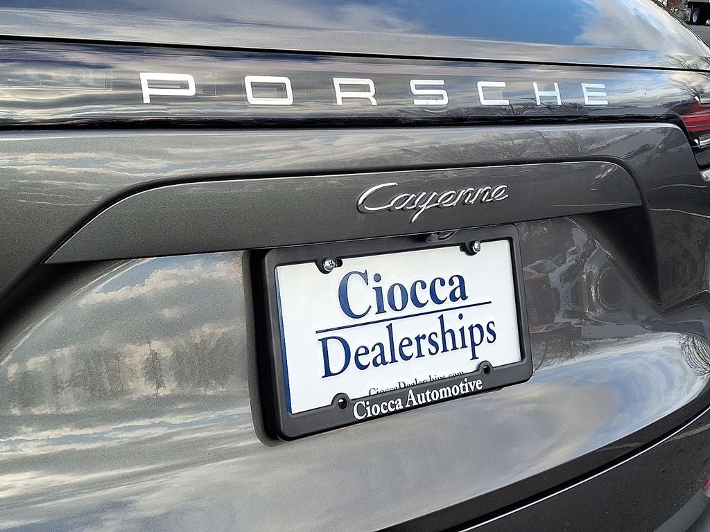 2023 Porsche Cayenne Base