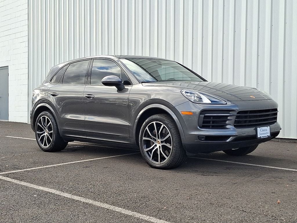 2023 Porsche Cayenne Base