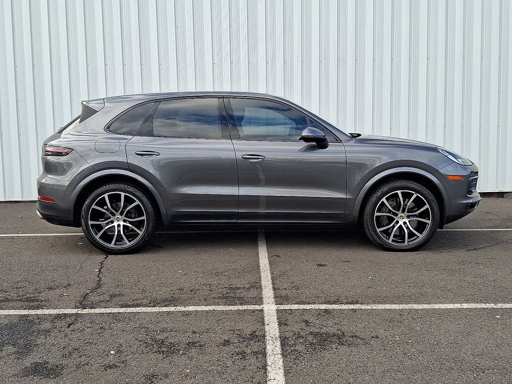 2023 Porsche Cayenne Base