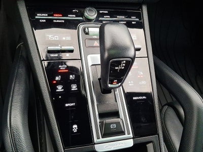 2023 Porsche Cayenne Platinum Edition