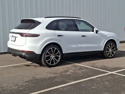 2023 Porsche Cayenne Platinum Edition