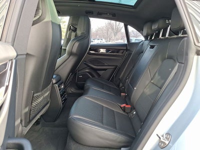 2025 Porsche Macan Electric 4