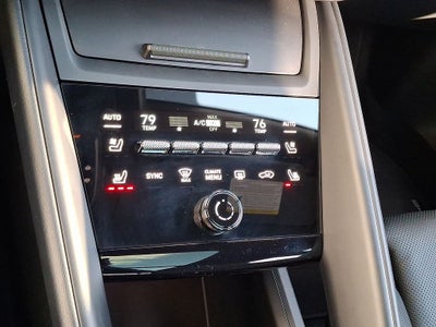 2025 Porsche Macan Electric 4