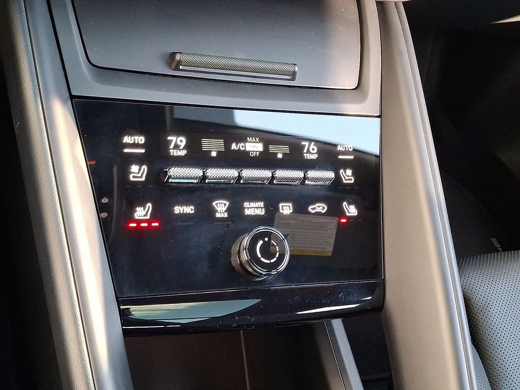 2025 Porsche Macan Electric 4