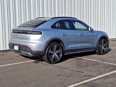 2025 Porsche Macan Electric 4