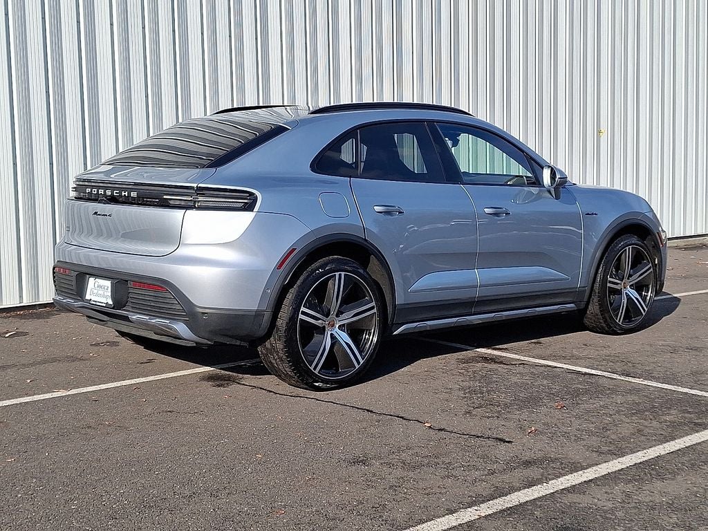 2025 Porsche Macan Electric 4