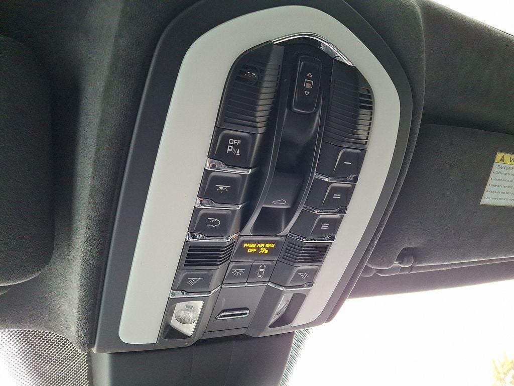 2017 Porsche Cayenne Turbo