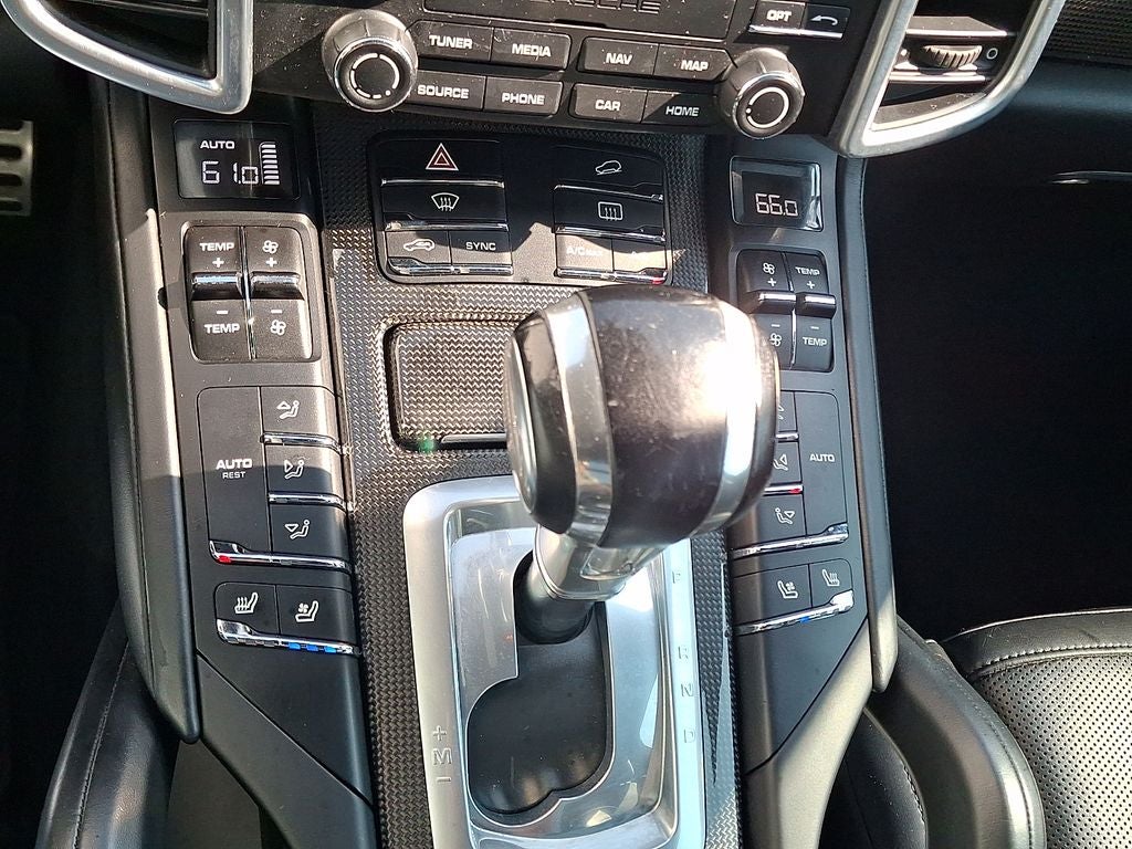 2017 Porsche Cayenne GTS