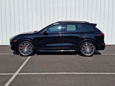 2017 Porsche Cayenne GTS