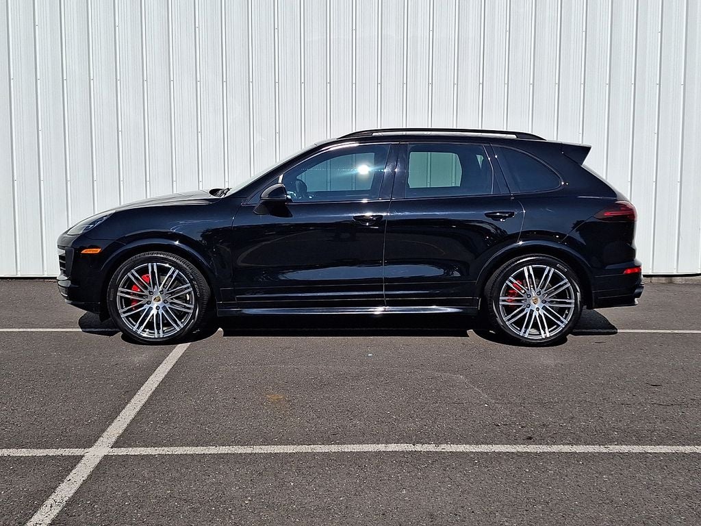 2017 Porsche Cayenne GTS
