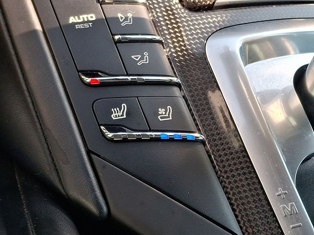 2017 Porsche Cayenne GTS