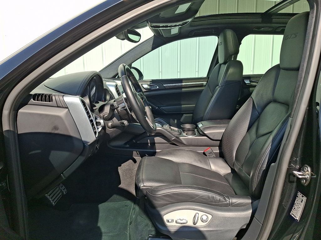 2017 Porsche Cayenne GTS