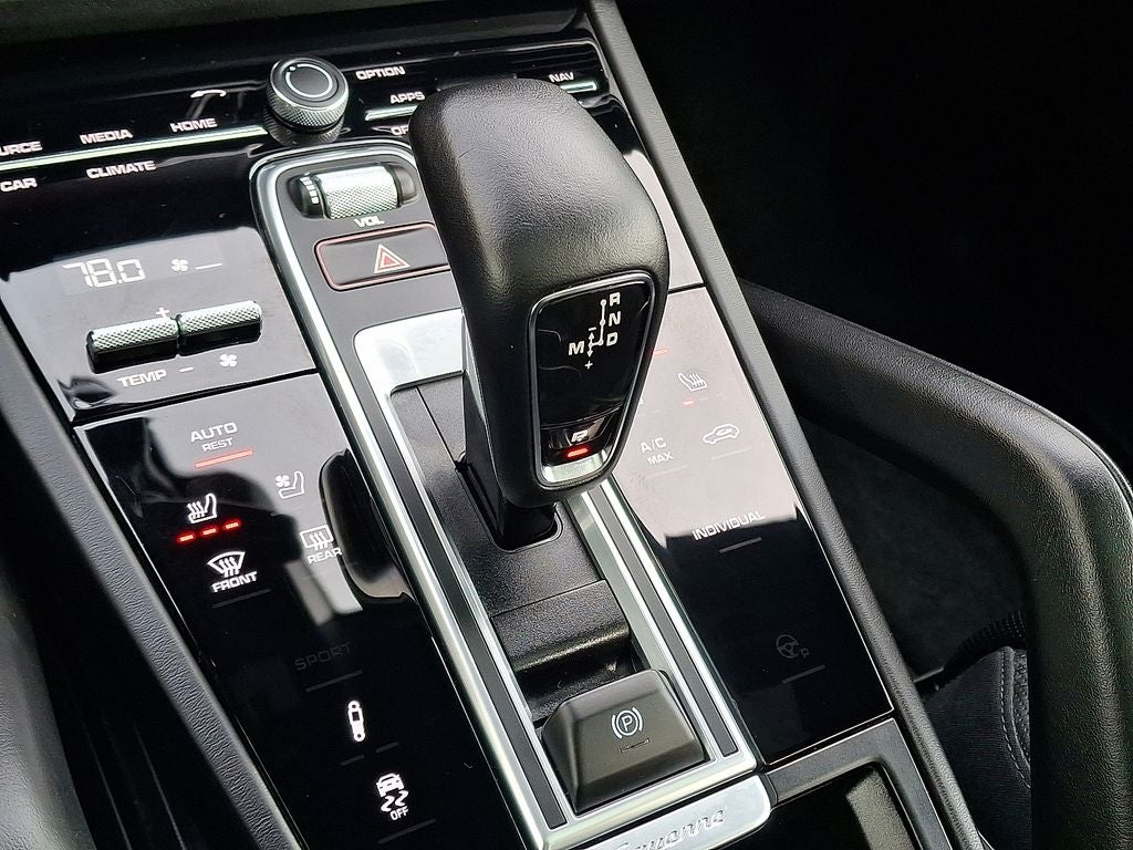 2023 Porsche Cayenne E-Hybrid Platinum Edition