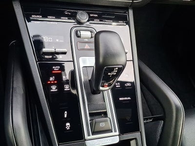 2023 Porsche Cayenne E-Hybrid Platinum Edition