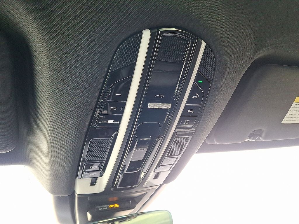 2023 Porsche Cayenne E-Hybrid Platinum Edition