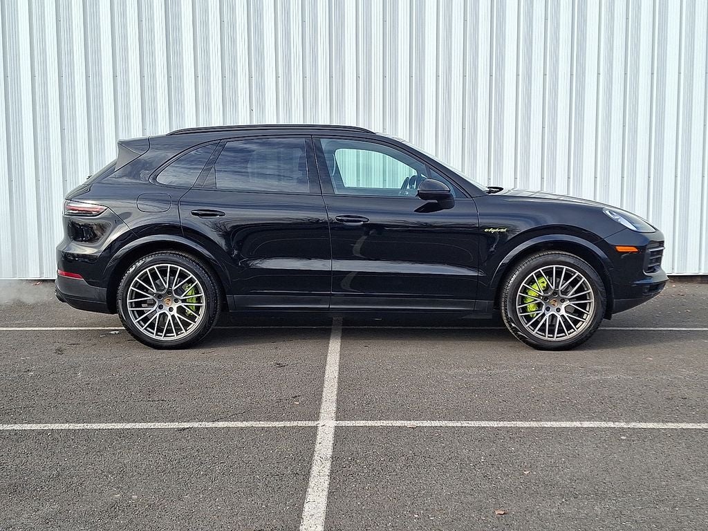2023 Porsche Cayenne E-Hybrid Platinum Edition