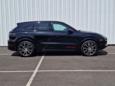 2022 Porsche Cayenne Turbo
